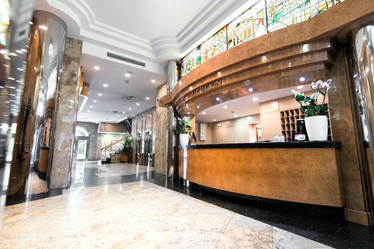 Vp Madrono Hotel Madrid Luaran gambar