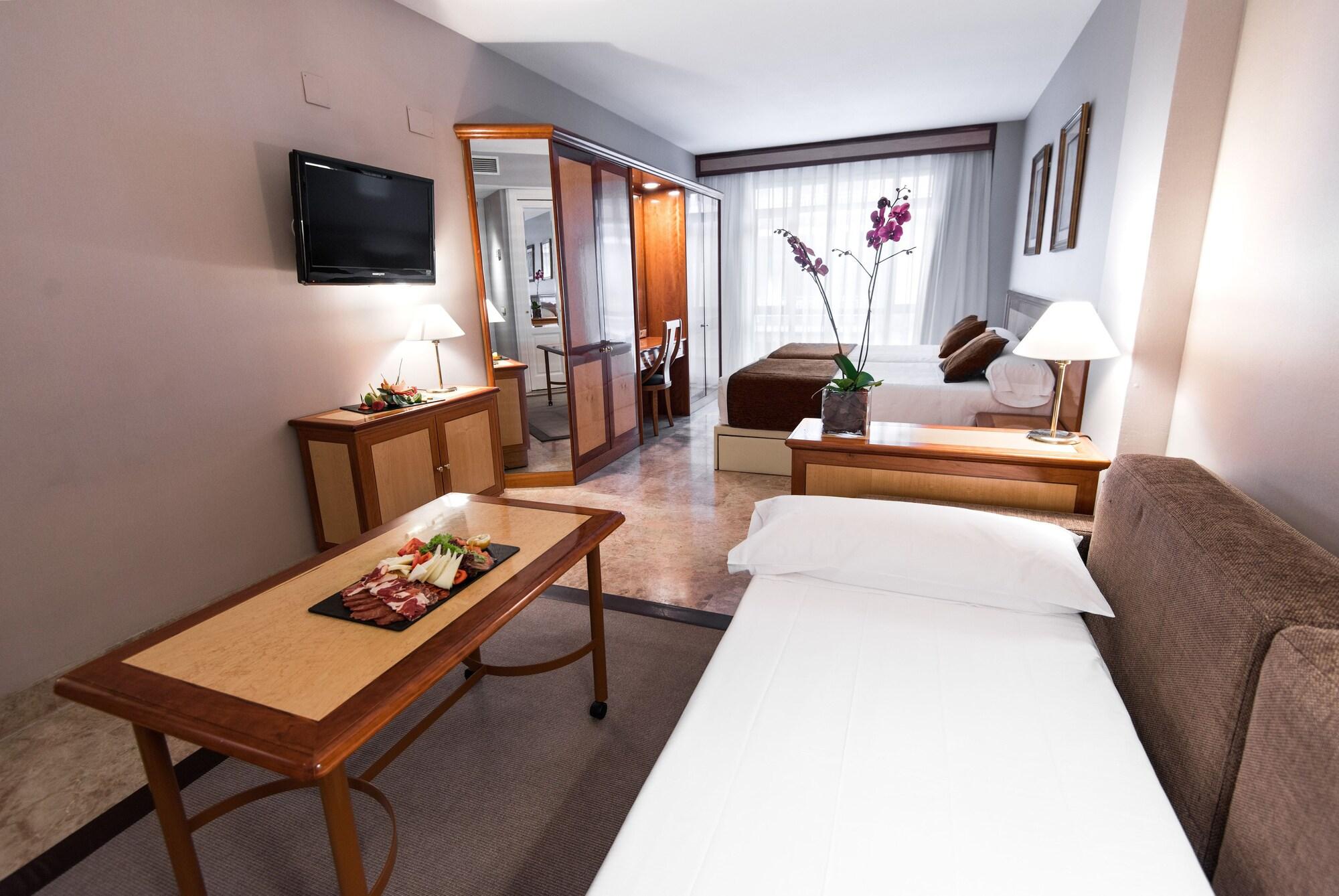 Vp Madrono Hotel Madrid Luaran gambar