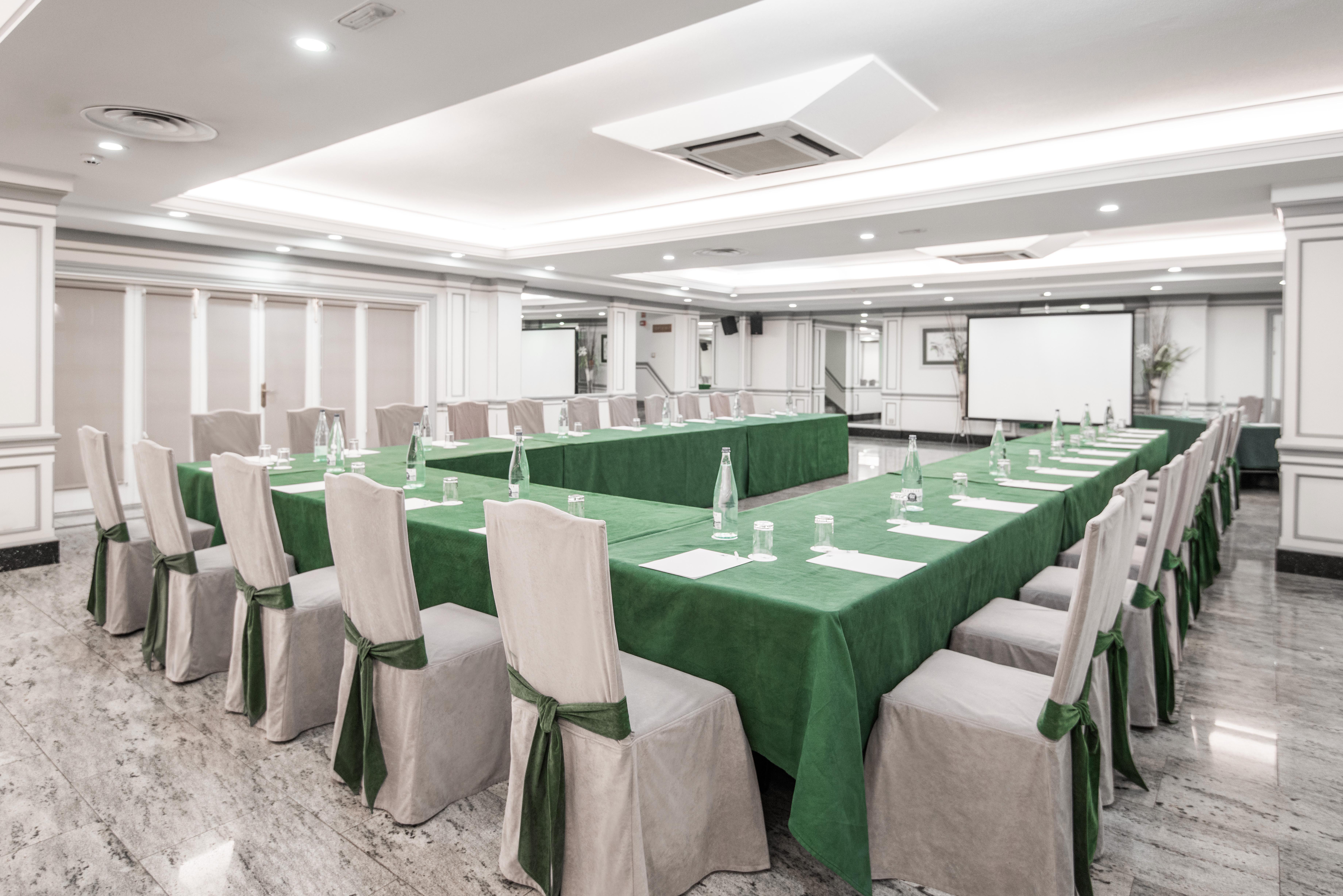 Vp Madrono Hotel Madrid Luaran gambar