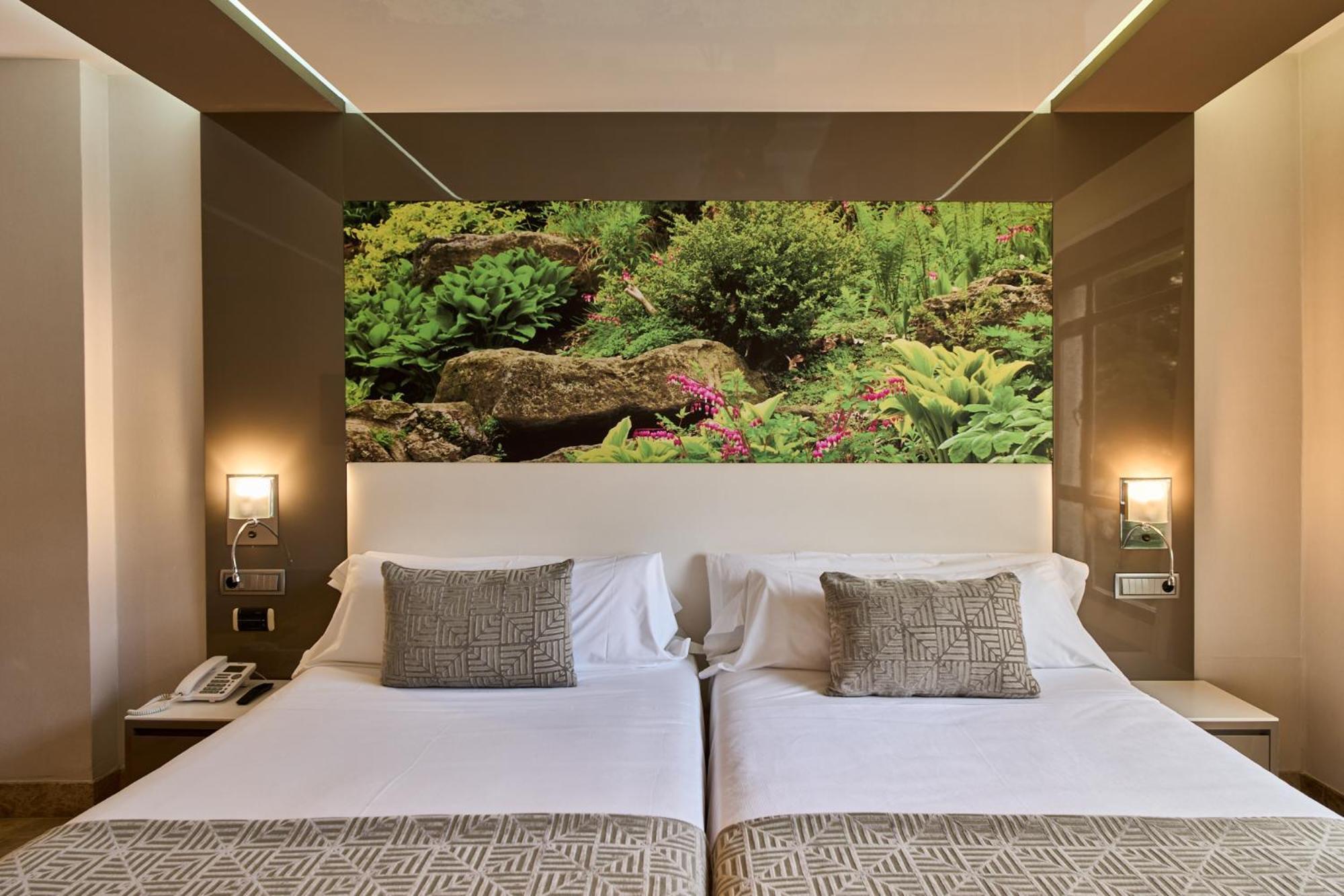 Vp Madrono Hotel Madrid Luaran gambar